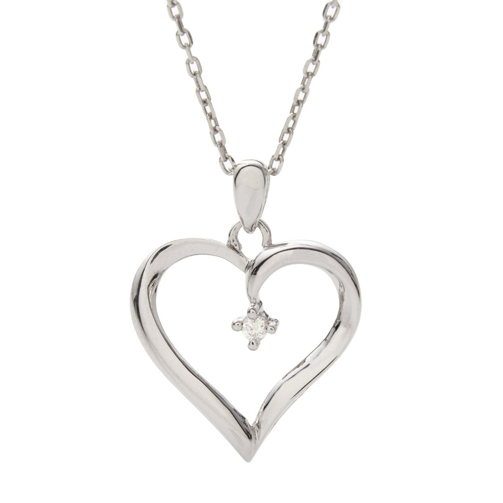 Heart necklace with diamond in the middle Clearance